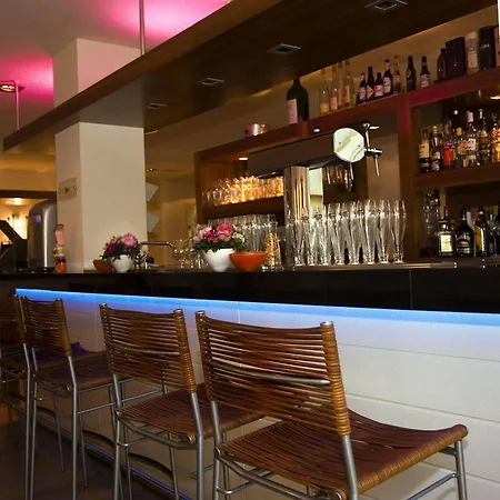 מלון City Hotel 4*