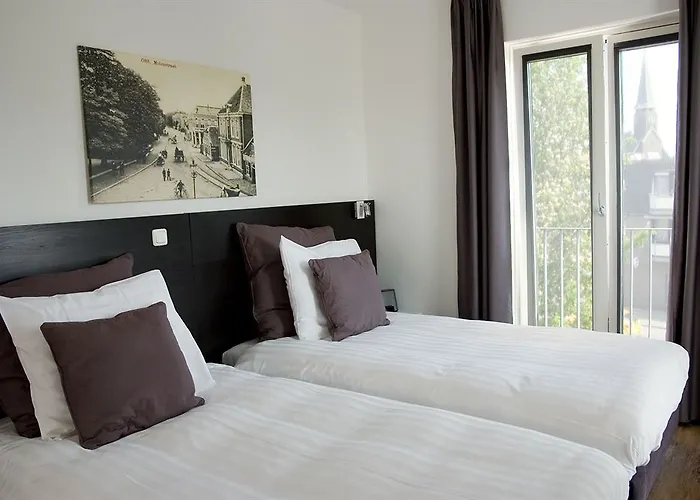 Отель City Hotel