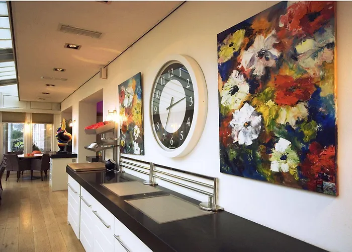 Отель City Hotel 4*